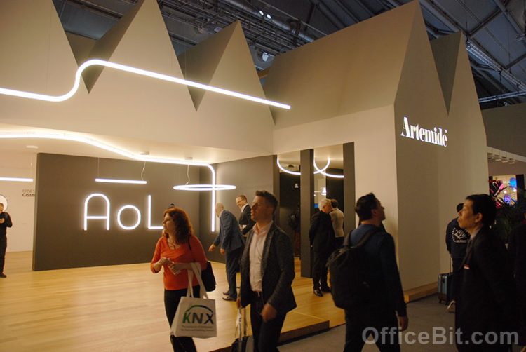 stand artemide